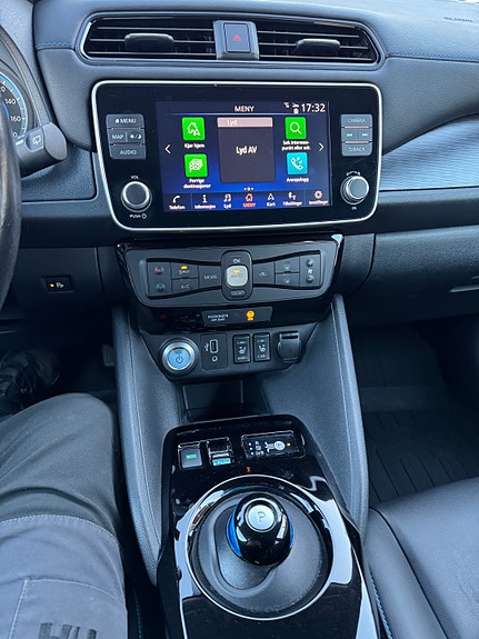 Nissan Leaf 8 of 9