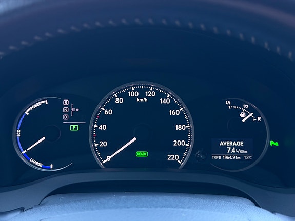 Lexus CT200h 16 of 24