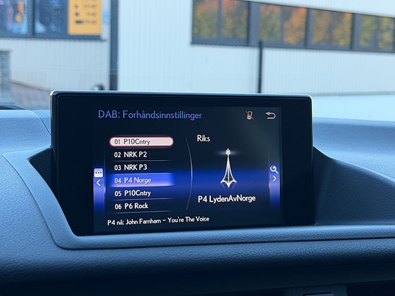 Lexus CT200h 19 of 24