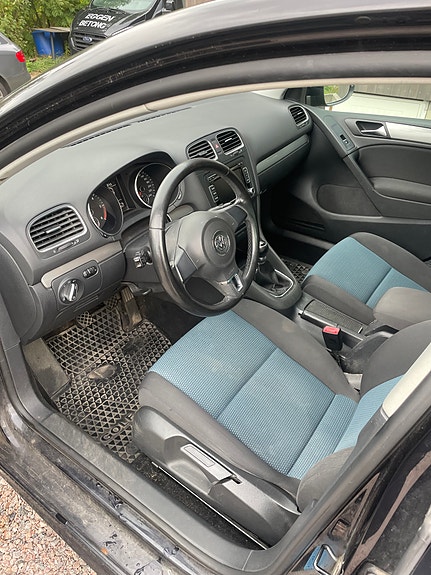 Volkswagen Golf VI 8 of 16