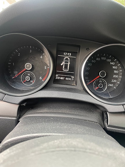 Volkswagen Golf VI 9 of 16