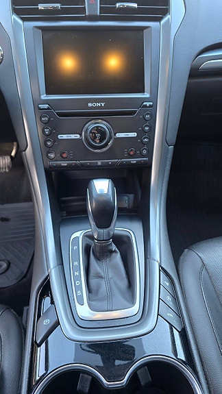 Ford Mondeo 20 of 23