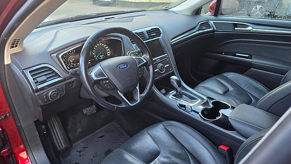 Ford Mondeo 12 of 23