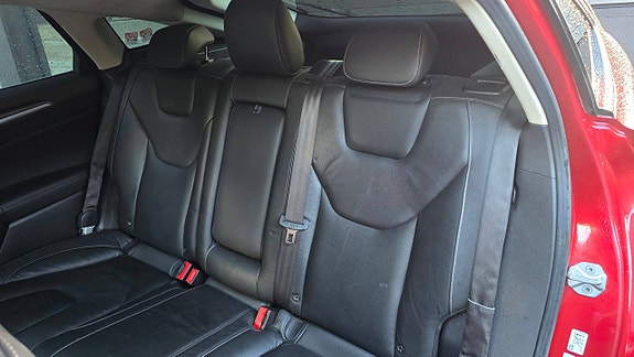 Ford Mondeo 16 of 23
