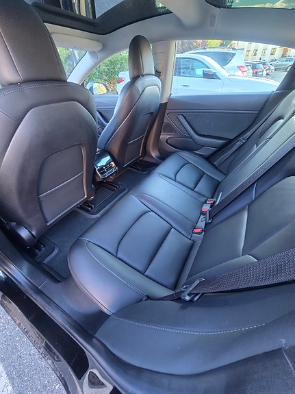 Tesla Model 3 9 of 14