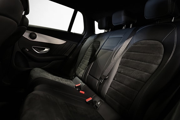 Mercedes-Benz EQC400 19 of 30