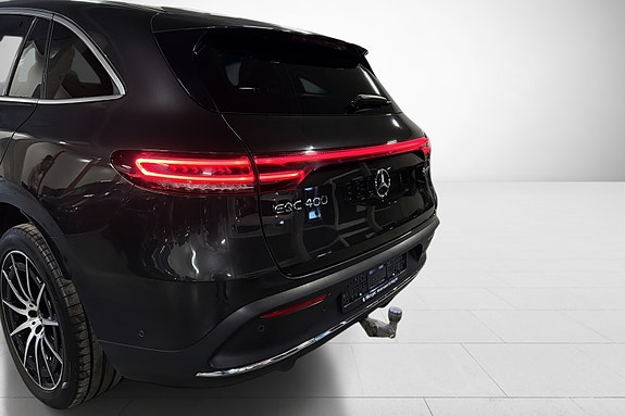 Mercedes-Benz EQC400 12 of 30