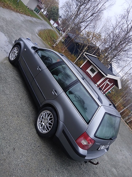 Volkswagen Passat 16 of 16