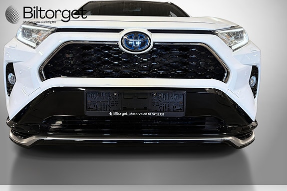 Toyota RAV4 3 of 30