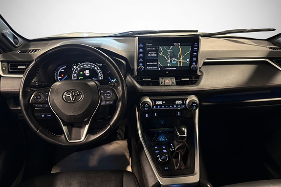 Toyota RAV4 20 of 30