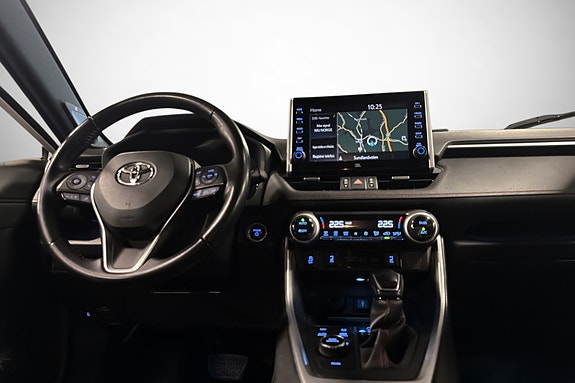 Toyota RAV4 21 of 30