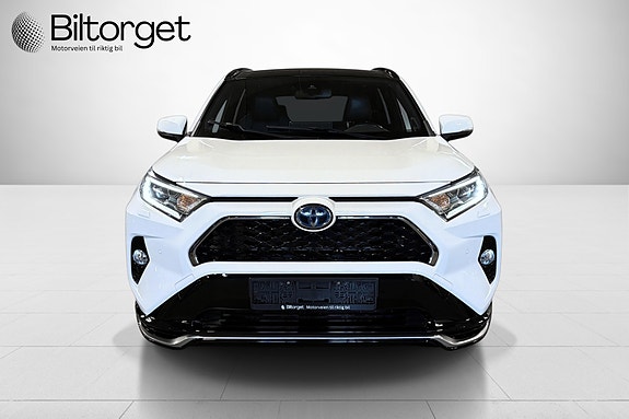 Toyota RAV4 2 of 30