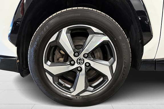 Toyota RAV4 11 of 30