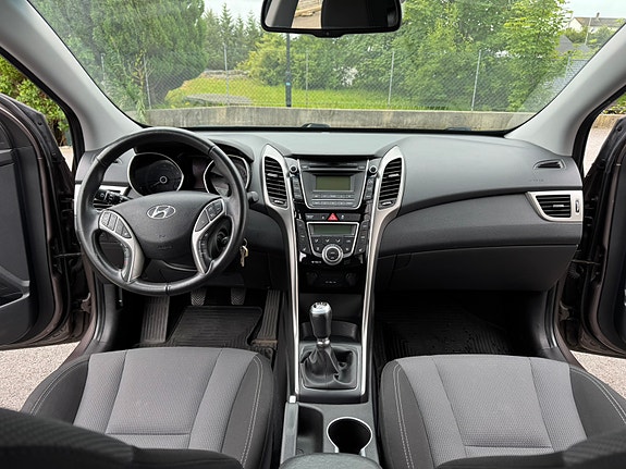 Hyundai i30 12 of 15