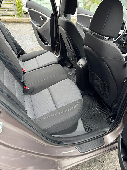 Hyundai i30 11 of 15
