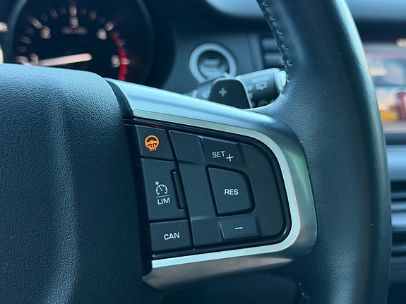 Land Rover Discovery Sport 16 of 23