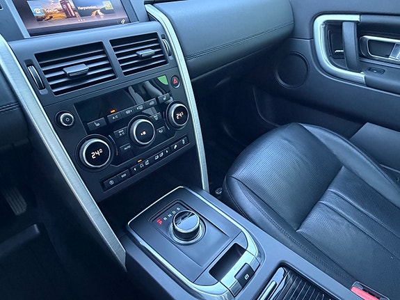 Land Rover Discovery Sport 17 of 23