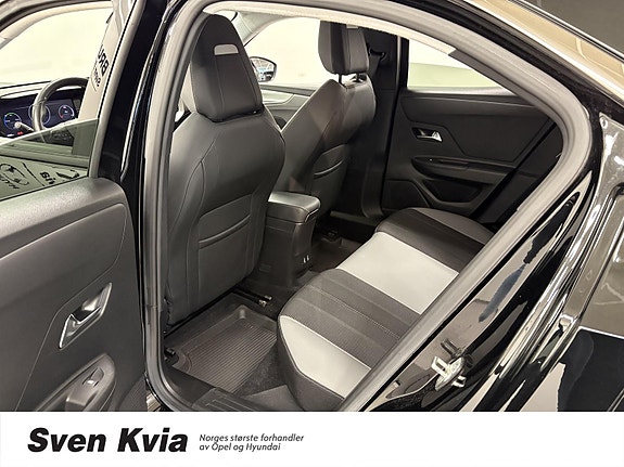 Opel Mokka-e 13 of 30