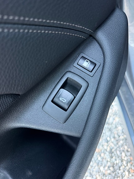 BMW 530e 25 of 30
