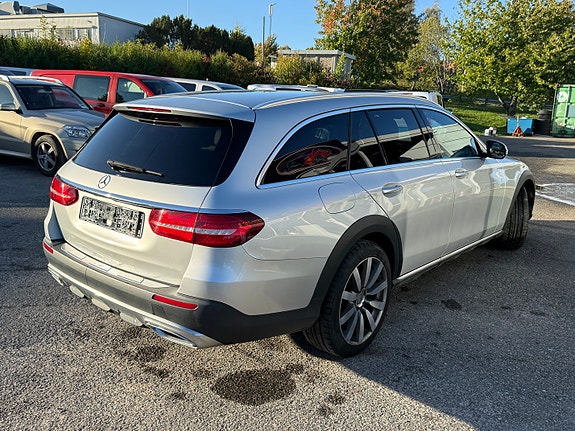 Mercedes-Benz E220 d 13 of 30