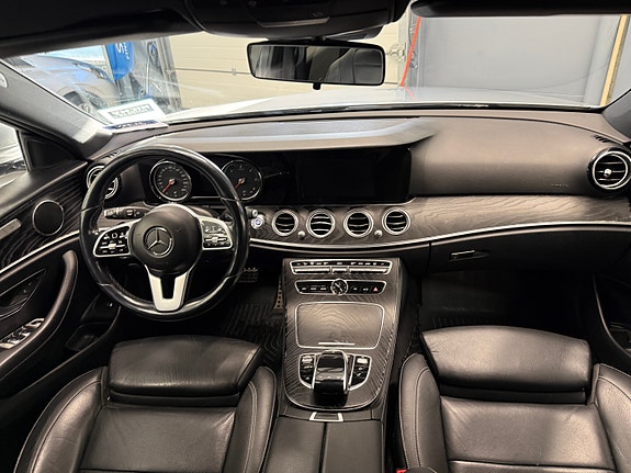 Mercedes-Benz E220 d 29 of 30