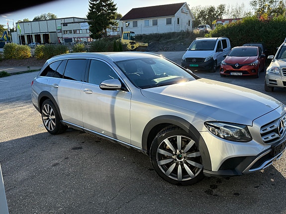 Mercedes-Benz E220 d 16 of 30