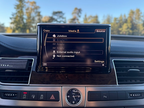 Audi A8 21 of 30
