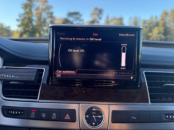 Audi A8 23 of 30