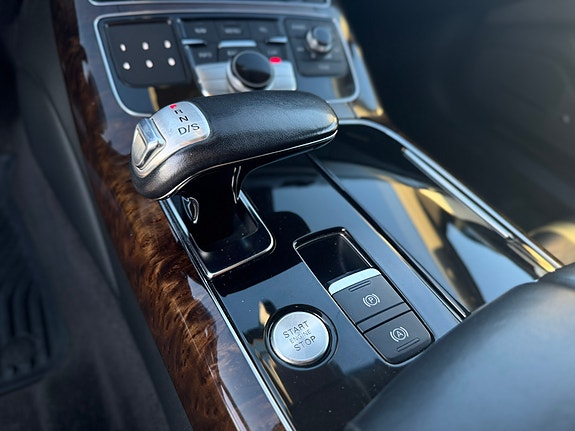 Audi A8 27 of 30