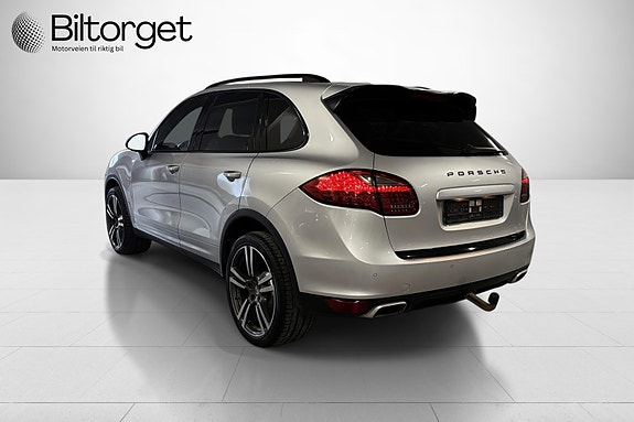 Porsche Cayenne 7 of 30
