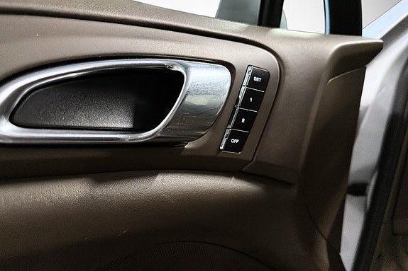 Porsche Cayenne 20 of 30