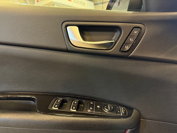 Kia Optima 17 of 30