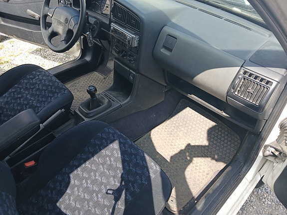 Volkswagen Passat 16 of 21
