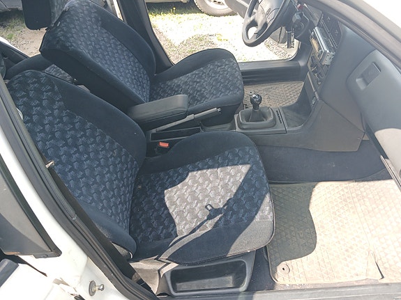 Volkswagen Passat 17 of 21