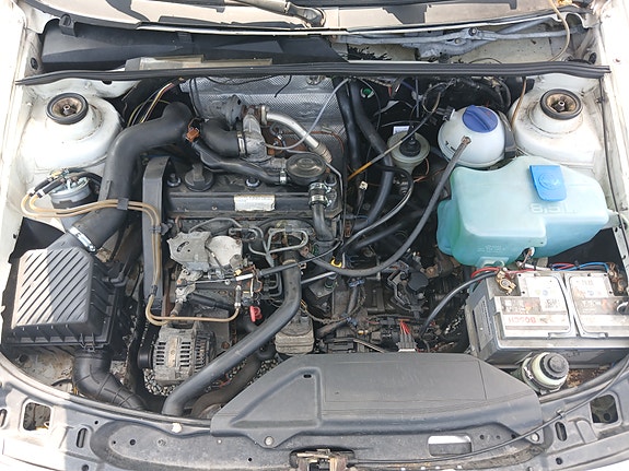 Volkswagen Passat 18 of 21