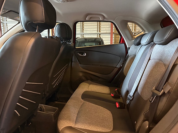 Renault Captur 24 of 30