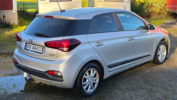Hyundai i20 3 of 16