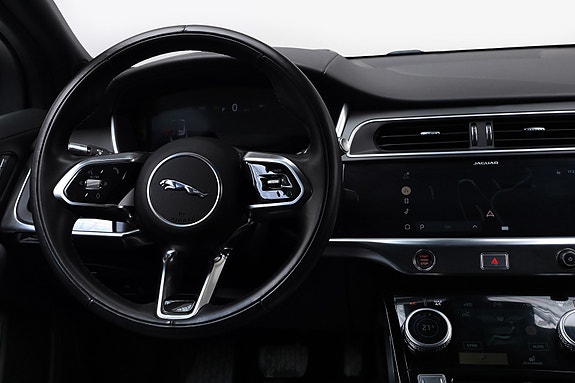 Jaguar I-PACE 17 of 30