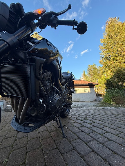 Honda CB 650 R 9 of 11