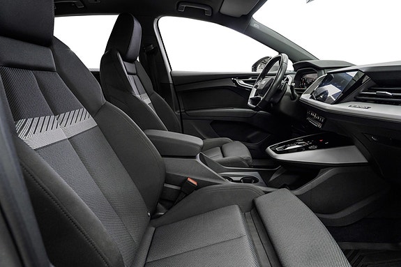 Audi Q4 e-tron 22 of 25