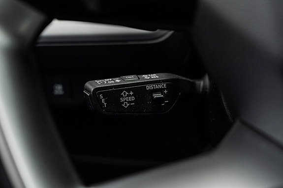 Audi Q4 e-tron 16 of 25