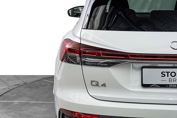 Audi Q4 e-tron 8 of 25