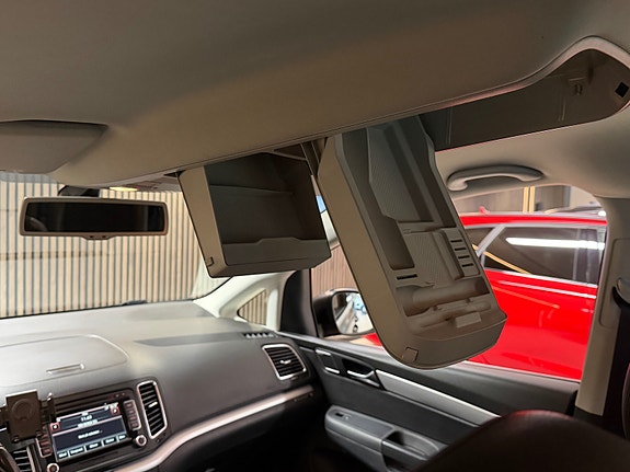 Volkswagen Sharan 25 of 28