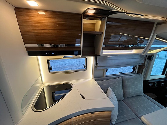 Eura Mobil I 760 QF / 180 hk, 9-trinns aut, Alde, , Queen bed, litium ++// 17 of 30