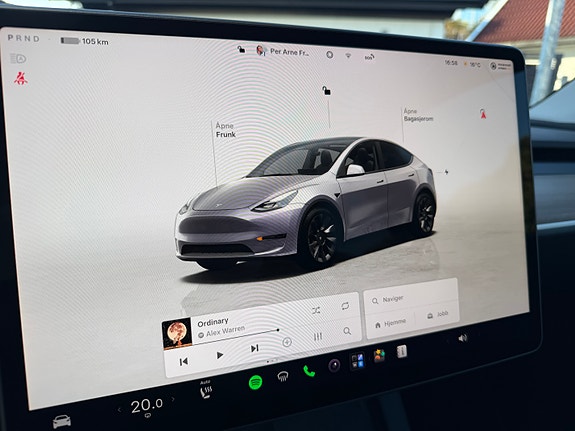 Tesla Model Y 14 of 20
