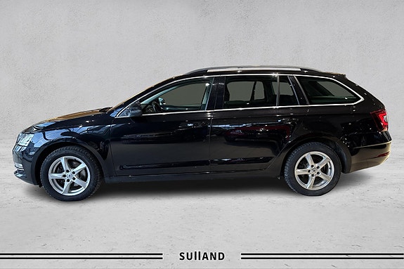 Skoda Octavia 2 of 26