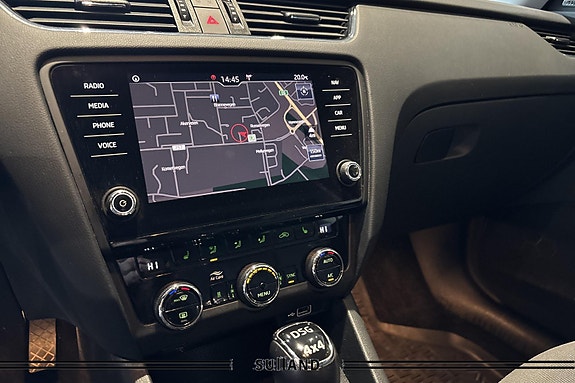 Skoda Octavia 14 of 26