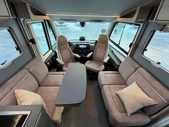 Eura Mobil IL GT 726 EF // Mercedes 170 HK , 9G-Tronic, , Alde, Lithium, Dobbeltgulv++ 15 of 30