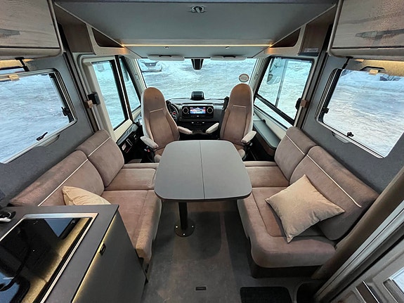 Eura Mobil IL GT 726 EF // Mercedes 170 HK , 9G-Tronic, , Alde, Lithium, Dobbeltgulv++ 16 of 30