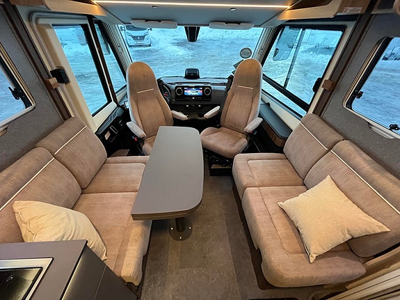 Eura Mobil IL GT 726 EF // Mercedes 170 HK , 9G-Tronic, , Alde, Lithium, Dobbeltgulv++ 14 of 30